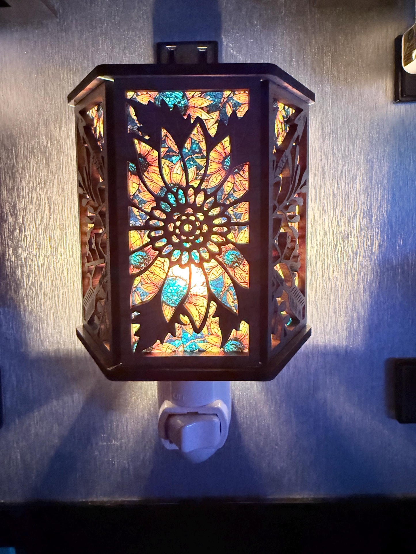 3D Sunflower Night Light Plug In – Layered Stained Glass Style Floral Nightlight – Warm LED Wall Light – Kitchen Bathroom Hallway Decor __etsy:7649034416